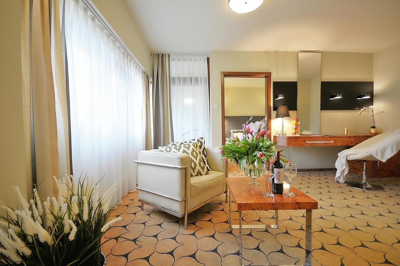 209 W Royal Tulip Sand Przy Plazy Dobruk Apartamenty 科沃布热格 外观 照片