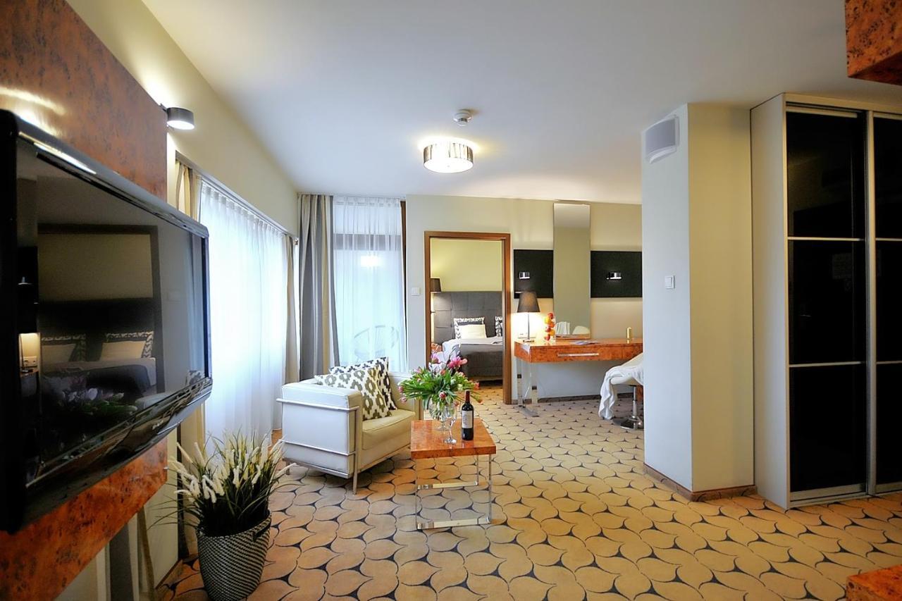209 W Royal Tulip Sand Przy Plazy Dobruk Apartamenty 科沃布热格 外观 照片